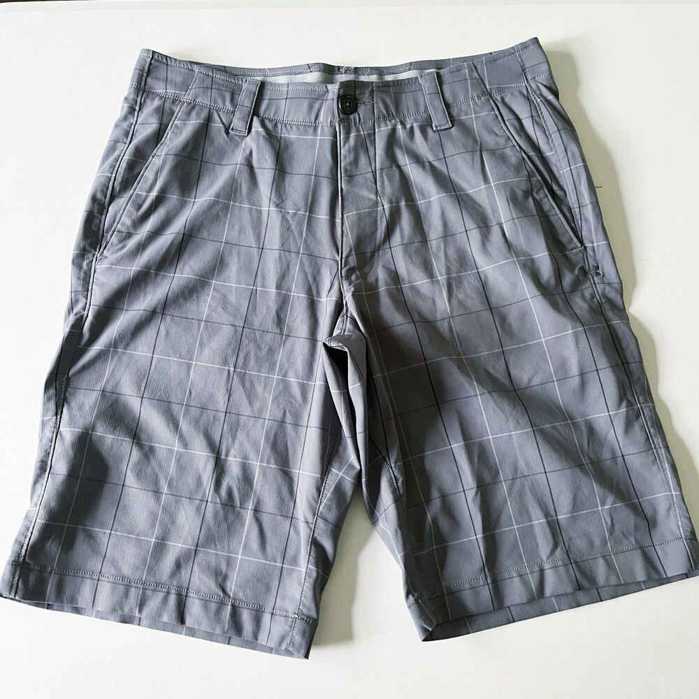 Under Armour Shorts Mens 32 Gray Golf Performance HeatGear Loose Stretch Plaid